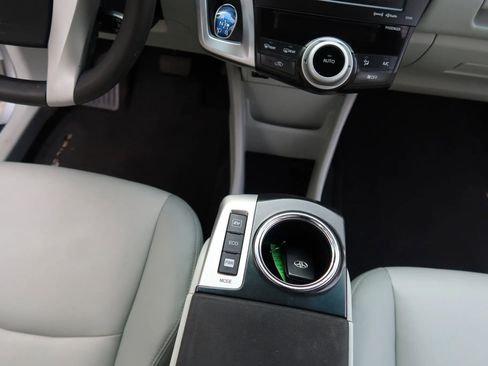 Used 2012 Toyota Prius V Two image 20