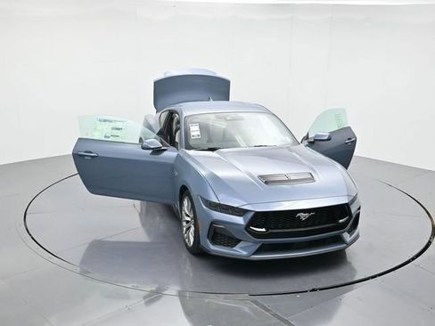 Used 2025 Ford Mustang GT Premium RWD image 47