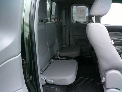 Used 2012 Toyota Tacoma 4x4 Access Cab V6 w/ SR5 Pkg image 21