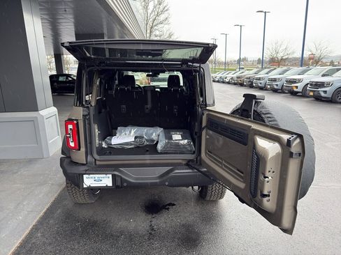 New 2026 Ford Bronco Badlands image 5