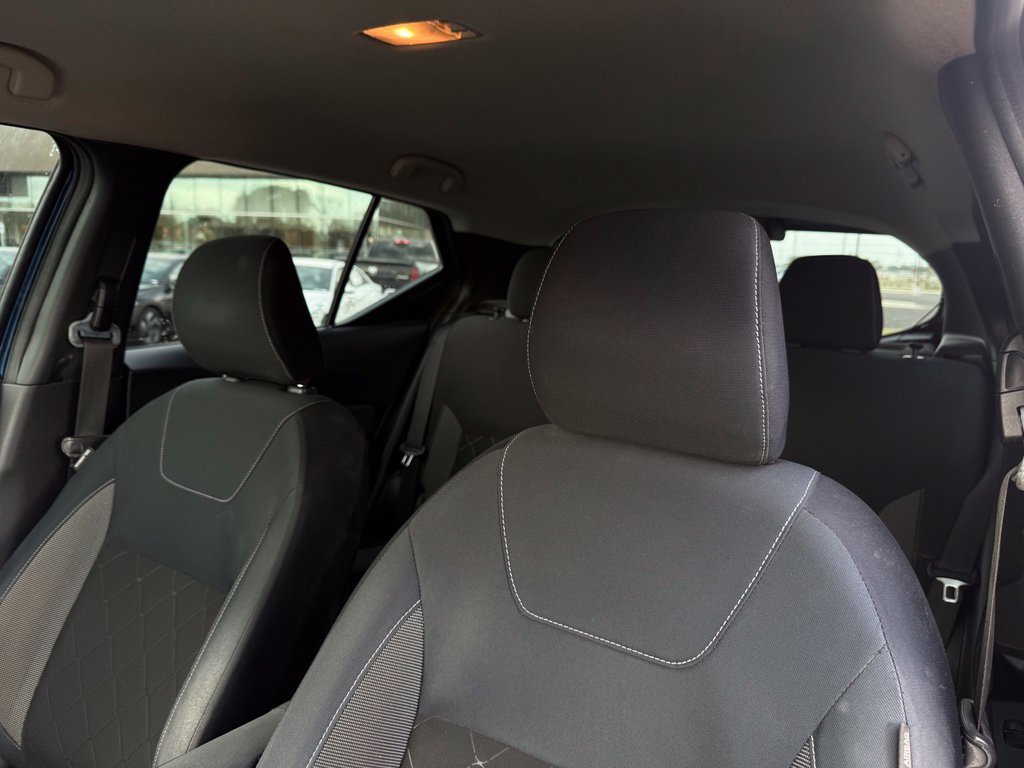 Used 2018 Nissan Kicks SV FWD image 21