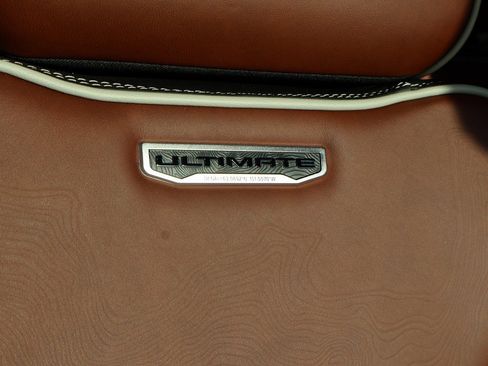 Used 2024 GMC Sierra 2500 Denali Ultimate w/ Max Trailering Package image 15