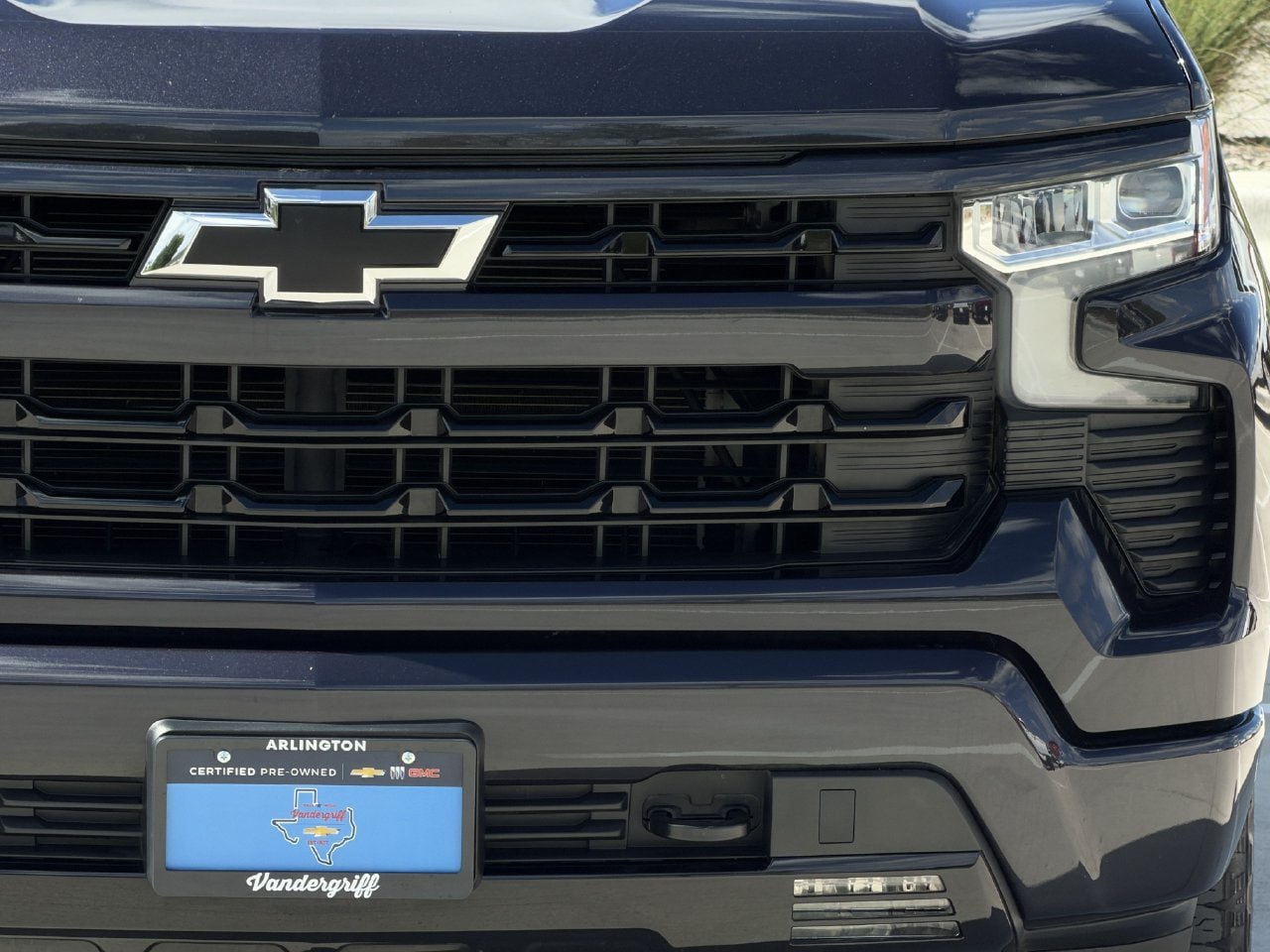 Used 2023 Chevrolet Silverado 1500 RST AWD/4WD image 10