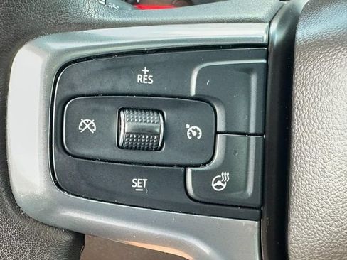 Used 2022 Chevrolet Silverado 1500 RST w/ Convenience Package II AWD/4WD image 18