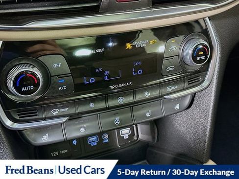Used 2020 Hyundai Santa Fe Limited w/ Cargo Package image 17