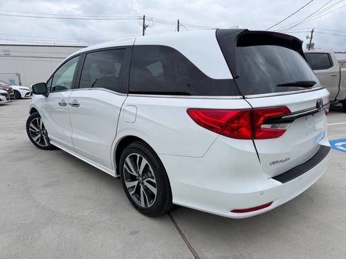 Used 2023 Honda Odyssey Touring image 4