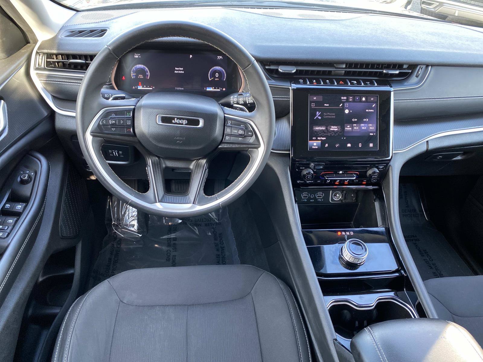 Used 2023 Jeep Grand Cherokee L Laredo AWD/4WD image 10