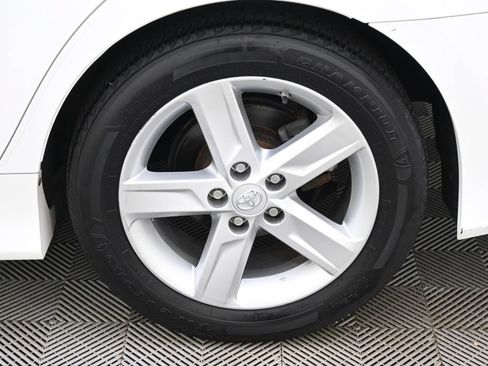 Used 2014 Toyota Camry SE w/ Fleet Convenience Package FWD image 20