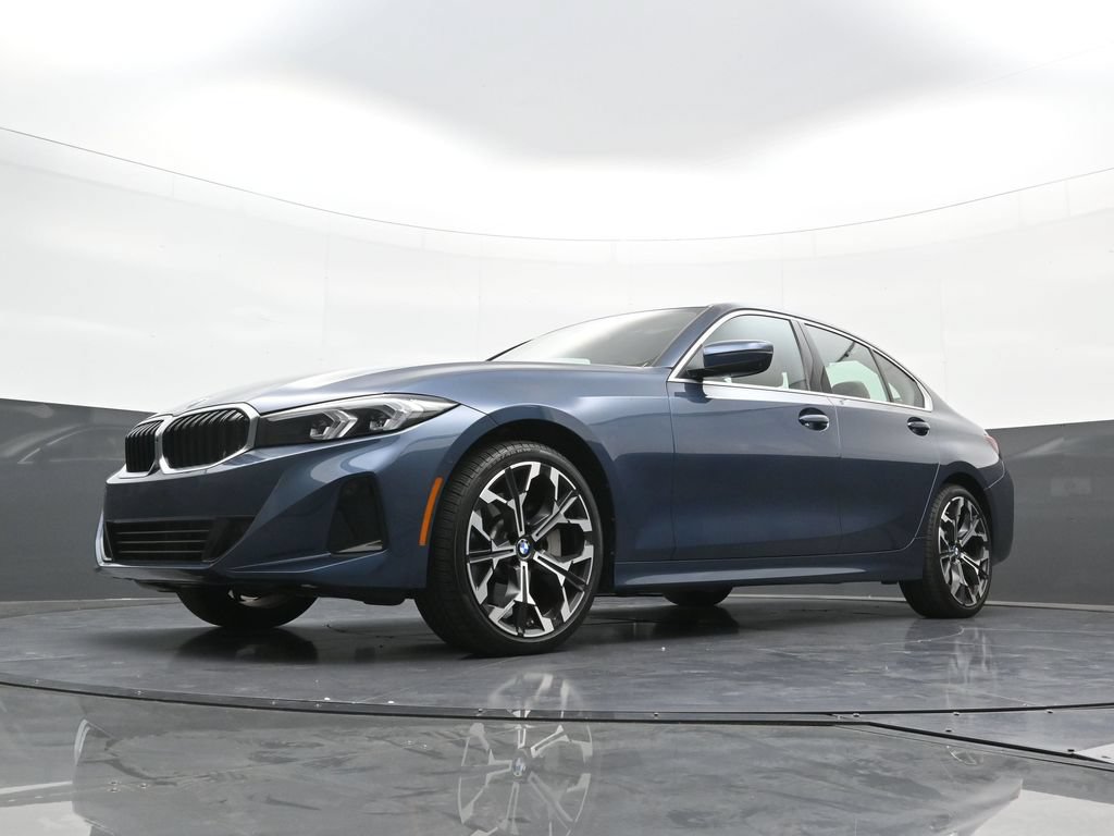 Used 2026 BMW 330i xDrive Sedan AWD/4WD image 23