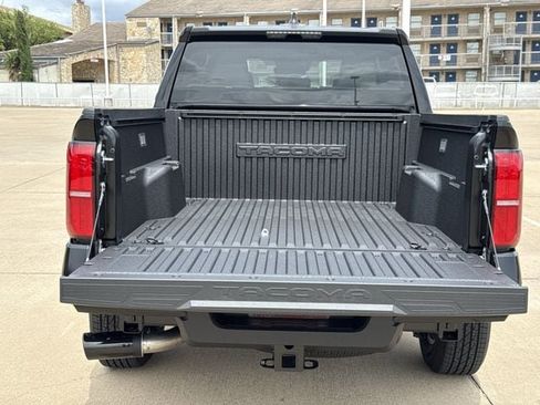 New 2026 Toyota Tacoma SR5 AWD/4WD image 32