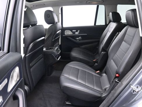 Used 2023 Mercedes-Benz GLS 580 4MATIC image 15