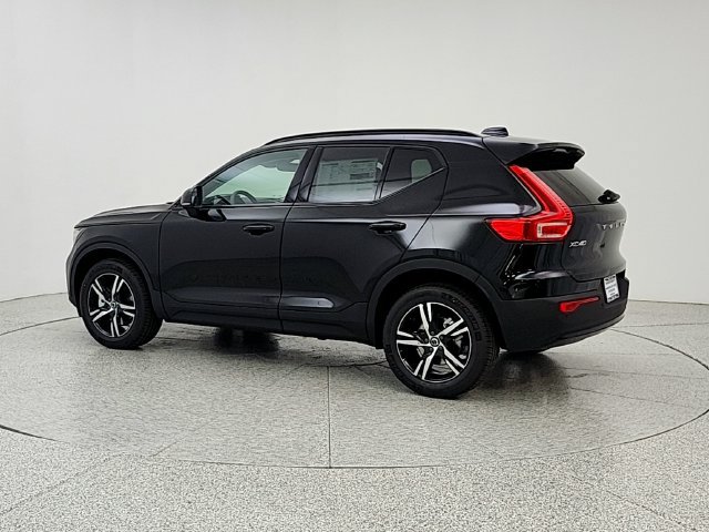New 2026 Volvo XC40 B5 Core w/ Protection Package Premier AWD/4WD image 7