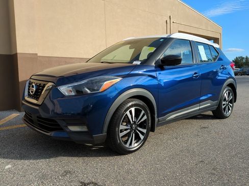 Used 2020 Nissan Kicks SR w/ SR Premium Package image 8