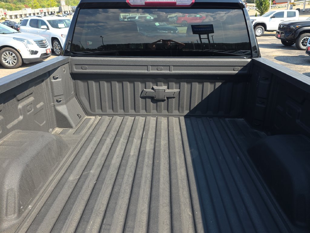 Used 2023 Chevrolet Silverado 1500 LT w/ Protection Package AWD/4WD image 8