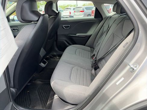 Used 2025 Kia K4 EX FWD image 23