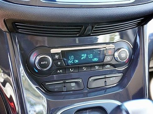Used 2014 Ford Escape Titanium FWD image 27