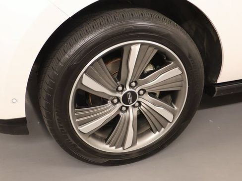Used 2019 Lincoln Navigator Reserve w/ Cargo Package AWD/4WD image 8