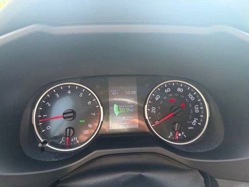 Used 2020 Toyota RAV4 XLE Premium AWD/4WD image 20
