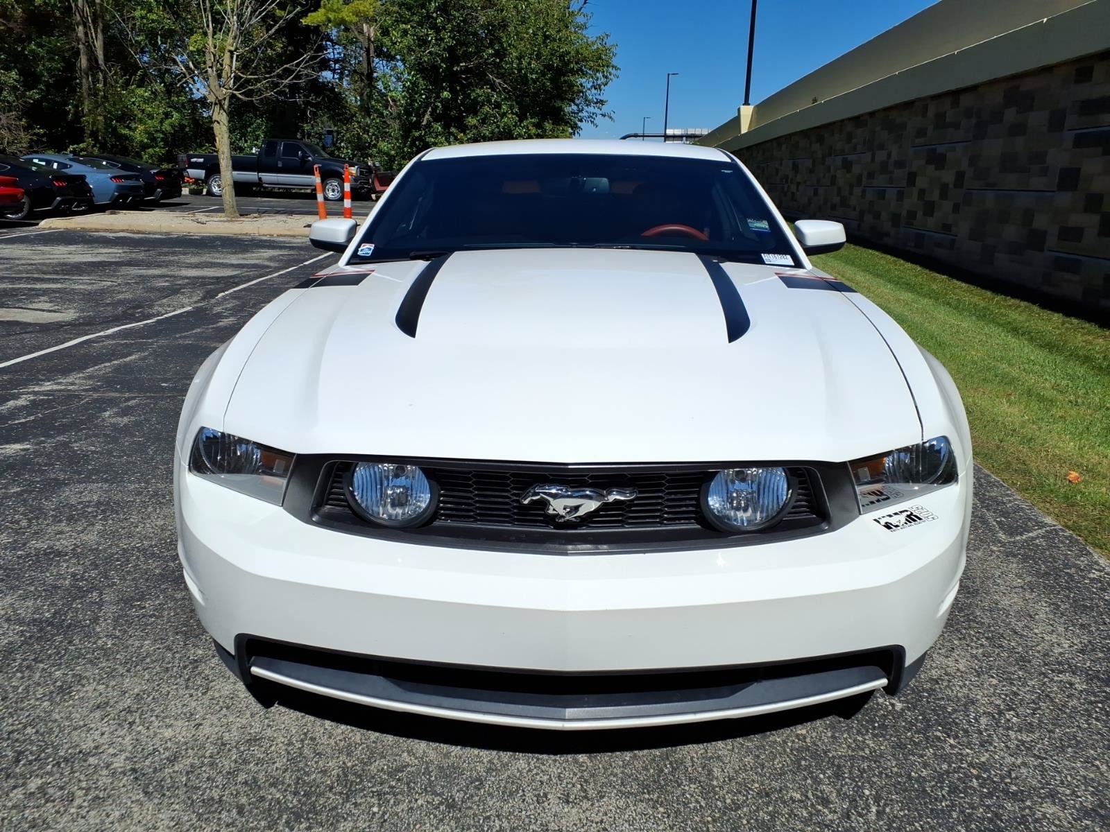 Used 2011 Ford Mustang GT Premium w/ Brembo Brake Pkg RWD image 3