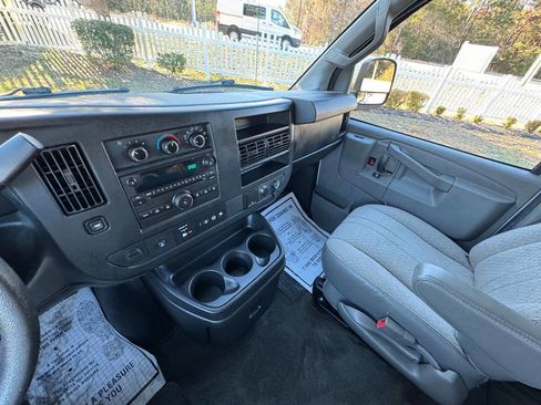 Used 2016 Chevrolet Express 3500 LT w/ LT Preferred Equipment Group image 23