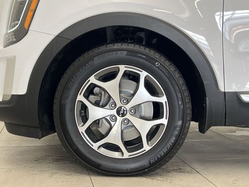 Used 2022 Kia Telluride EX AWD/4WD image 11