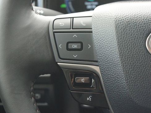 Used 2026 Toyota Camry Hybrid image 9