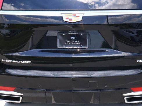 Used 2024 Cadillac Escalade Premium Luxury AWD/4WD image 10
