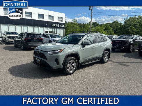 Used 2022 Toyota RAV4 XLE w/ Convenience Package AWD/4WD image 1