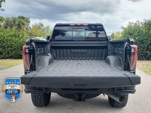 New 2026 GMC Sierra 2500 AT4X w/ AT4X AEV Edition AWD/4WD image 5