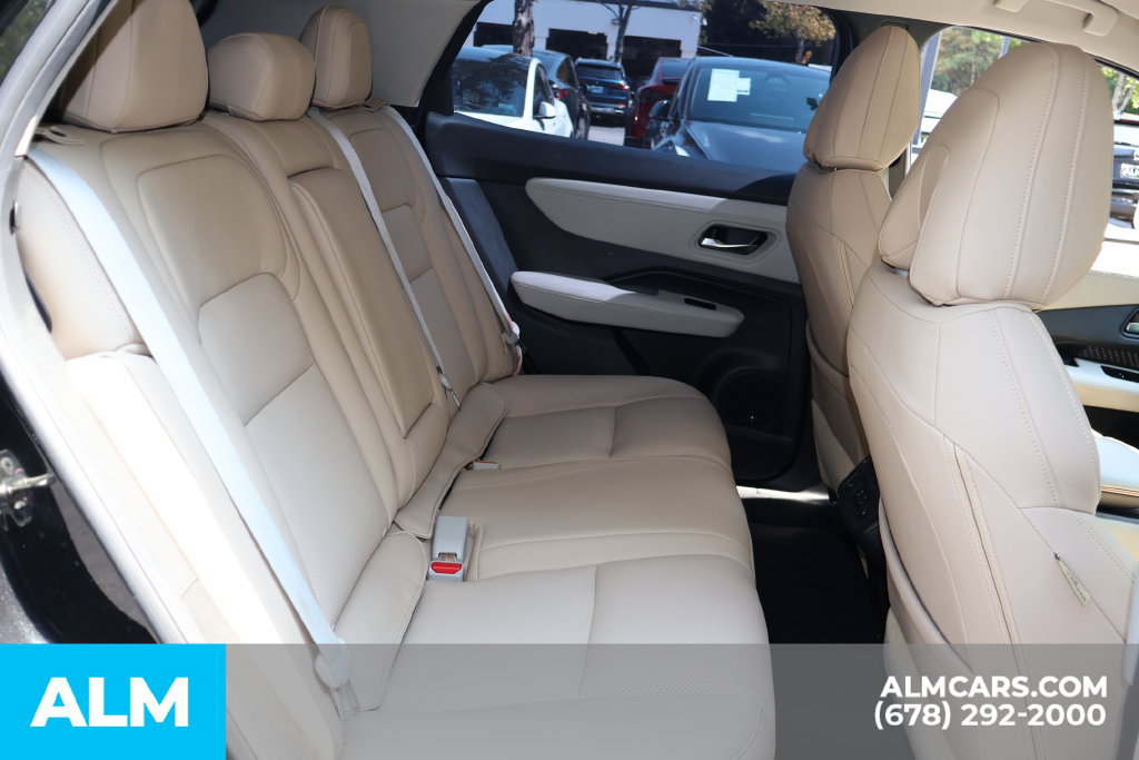 Used 2023 Nissan Ariya AWD image 21