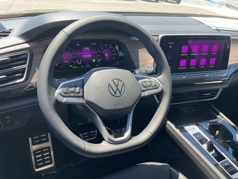 New 2026 Volkswagen Atlas SEL Premium R-Line AWD/4WD image 36