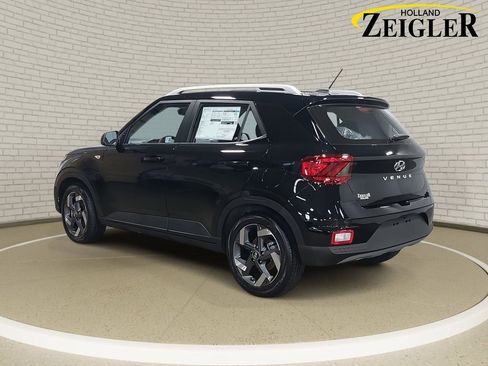 New 2026 Hyundai Venue SEL image 7