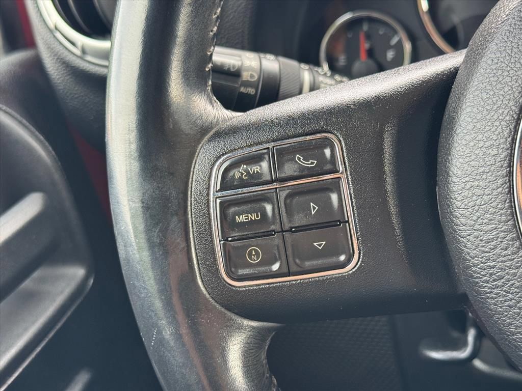 Used 2014 Jeep Wrangler Unlimited Sahara w/ Connectivity Group AWD/4WD image 17