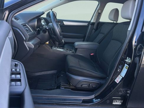 Used 2018 Subaru Outback 2.5i Premium image 23