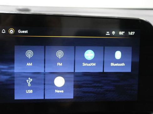 New 2026 Chevrolet Equinox LT w/ Convenience Package II AWD/4WD image 46