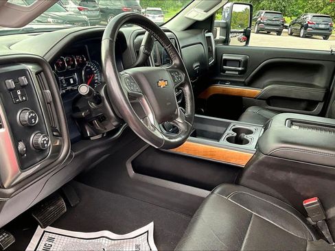 Used 2019 Chevrolet Silverado 3500 LTZ w/ Duramax Plus Package AWD/4WD image 12