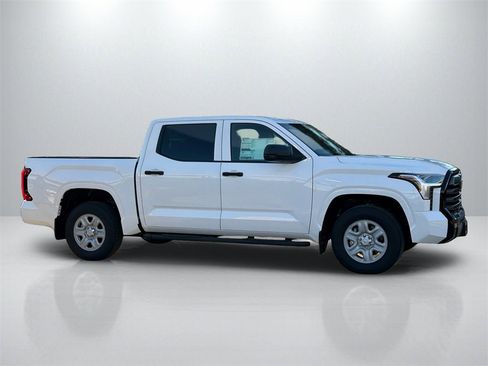 New 2026 Toyota Tundra SR image 4