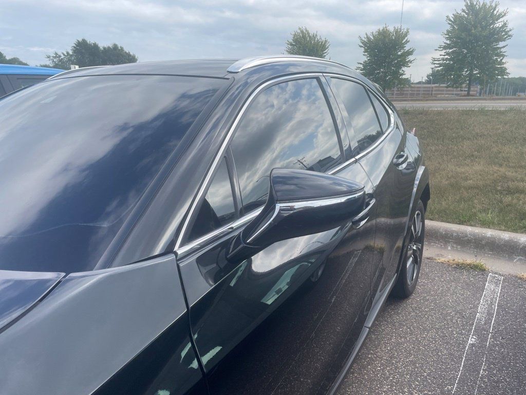 Used 2024 Lexus UX 250h AWD w/ Premium Package image 13