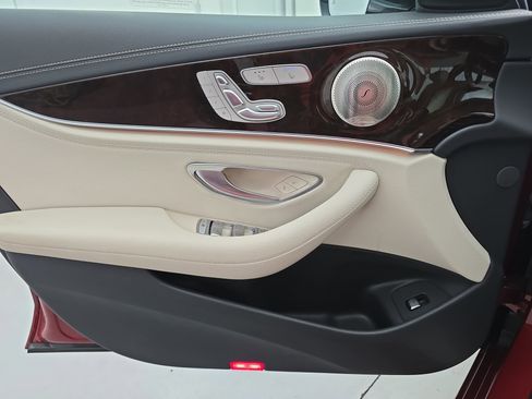 Certified 2022 Mercedes-Benz E 450 4MATIC Sedan image 27