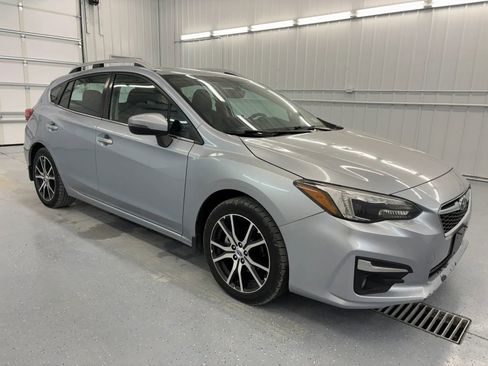 Used 2017 Subaru Impreza 2.0i Limited AWD/4WD image 10