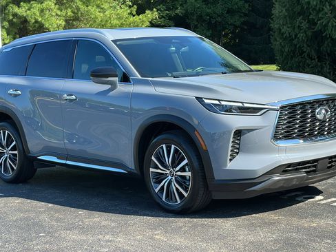 Certified 2025 INFINITI QX60 Sensory w/ Vision Package image 2