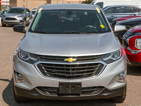 Used 2018 Chevrolet Equinox LT FWD image 3