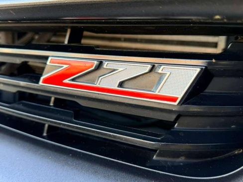 Used 2020 Chevrolet Colorado Z71 image 9