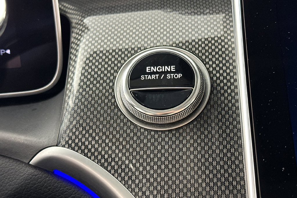 Certified 2025 Mercedes-Benz GLC 350e 4MATIC image 28