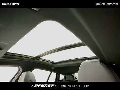 Certified 2025 BMW X4 xDrive30i w/ Premium Package AWD/4WD image 12