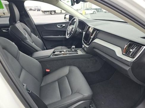 Certified 2025 Volvo XC60 B5 Plus image 8