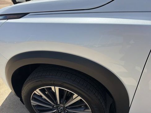 New 2026 Nissan Pathfinder Platinum image 7