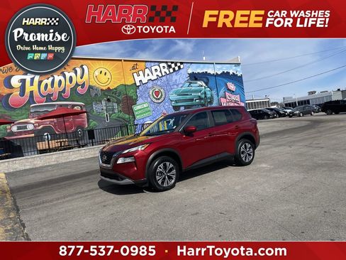 Used 2023 Nissan Rogue SV image 1