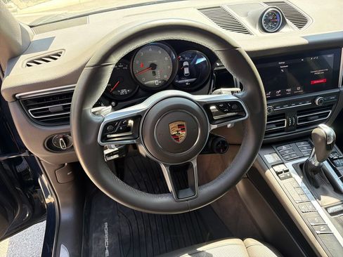 Used 2020 Porsche Macan S AWD/4WD image 23