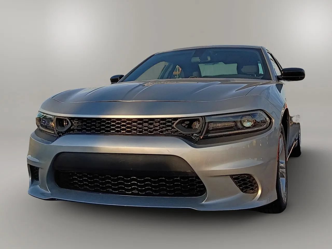 Used 2023 Dodge Charger SXT RWD image 2
